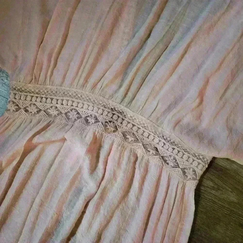 Fancyinn Long Light Pink Lace Front-Tie Kimono Size Medium - Picture 10 of 10